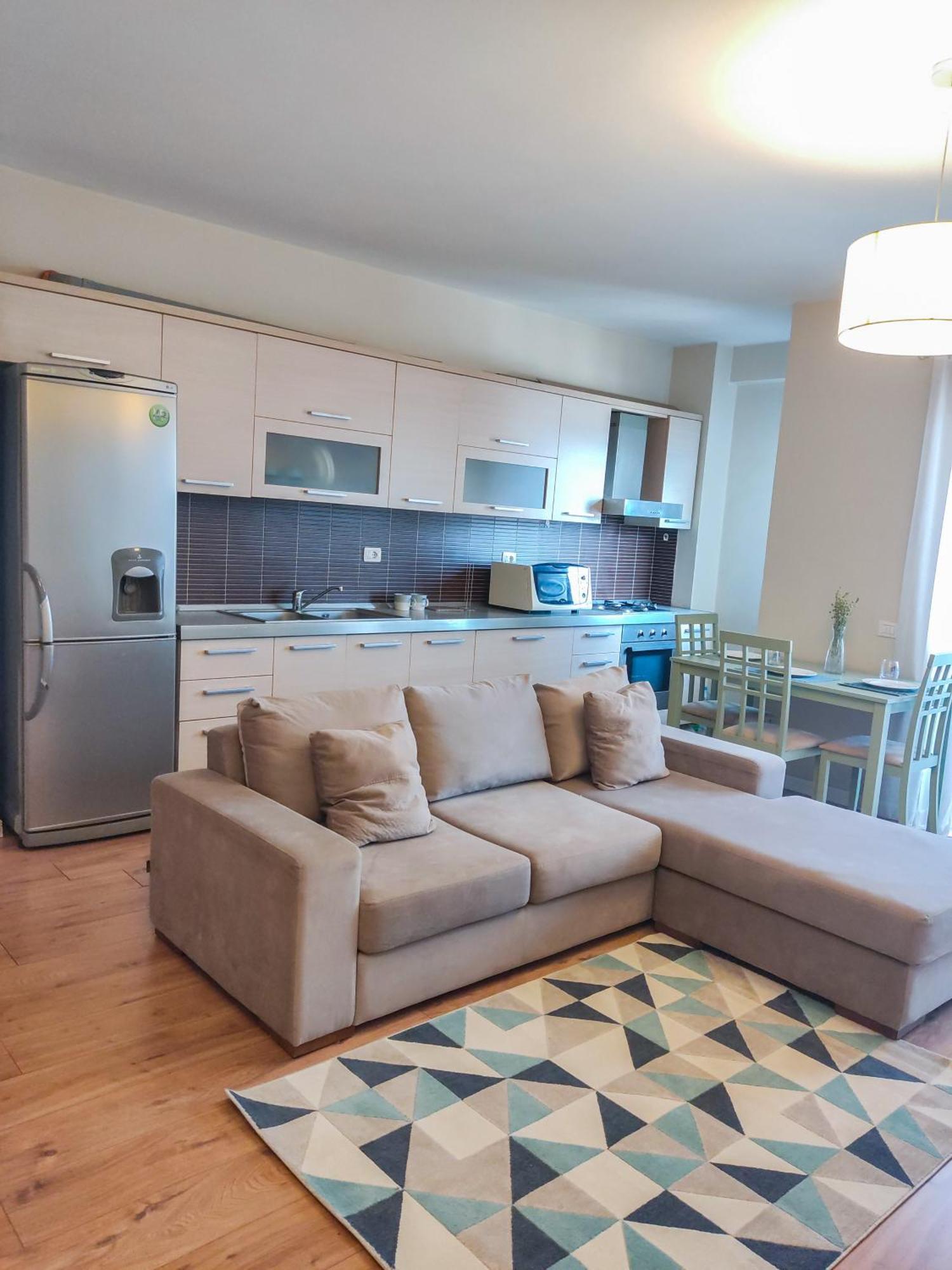 Kora Apartaments - Relaxing Escape Tirana Buitenkant foto
